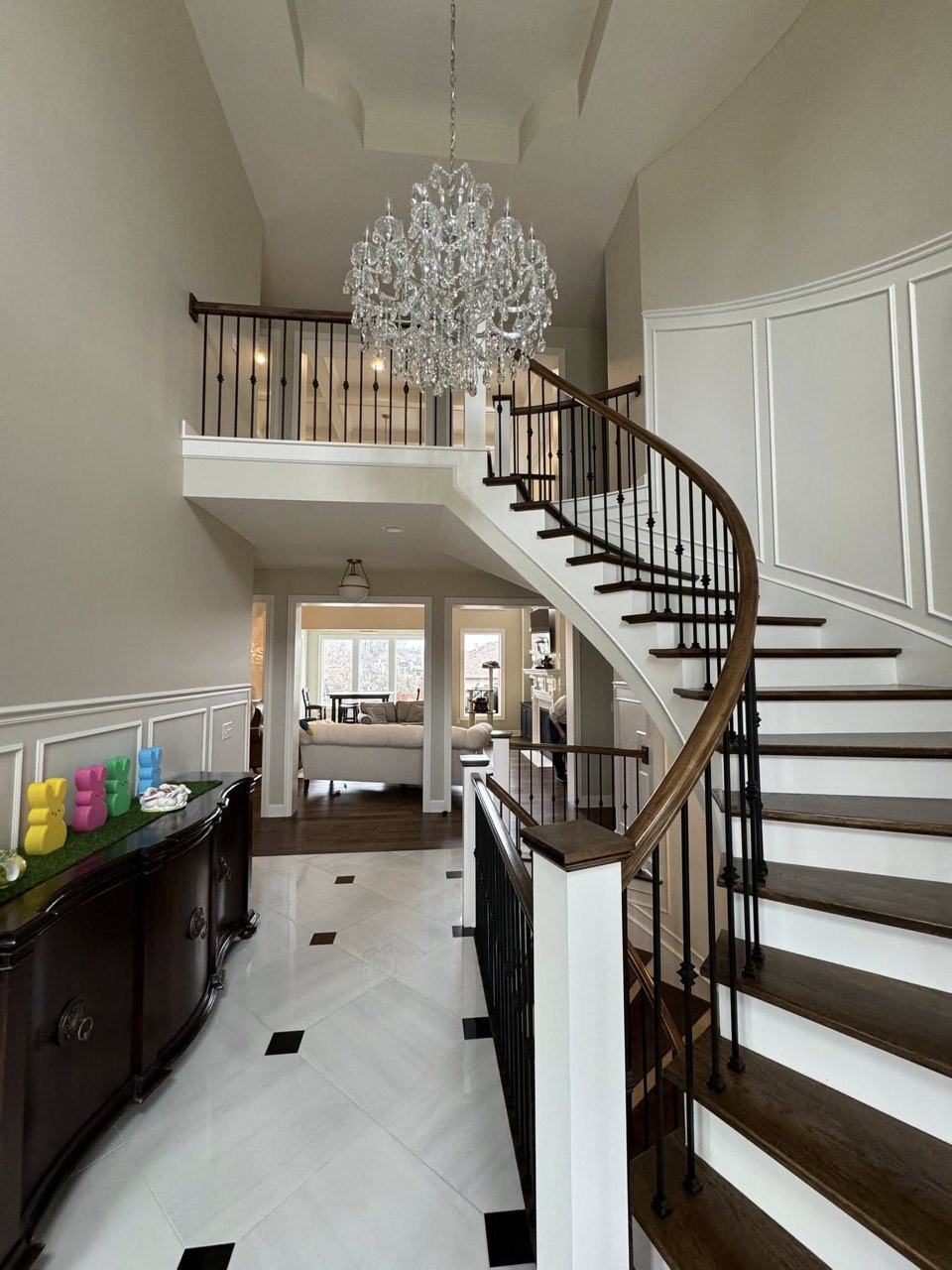 Foyer and Staircase Clean